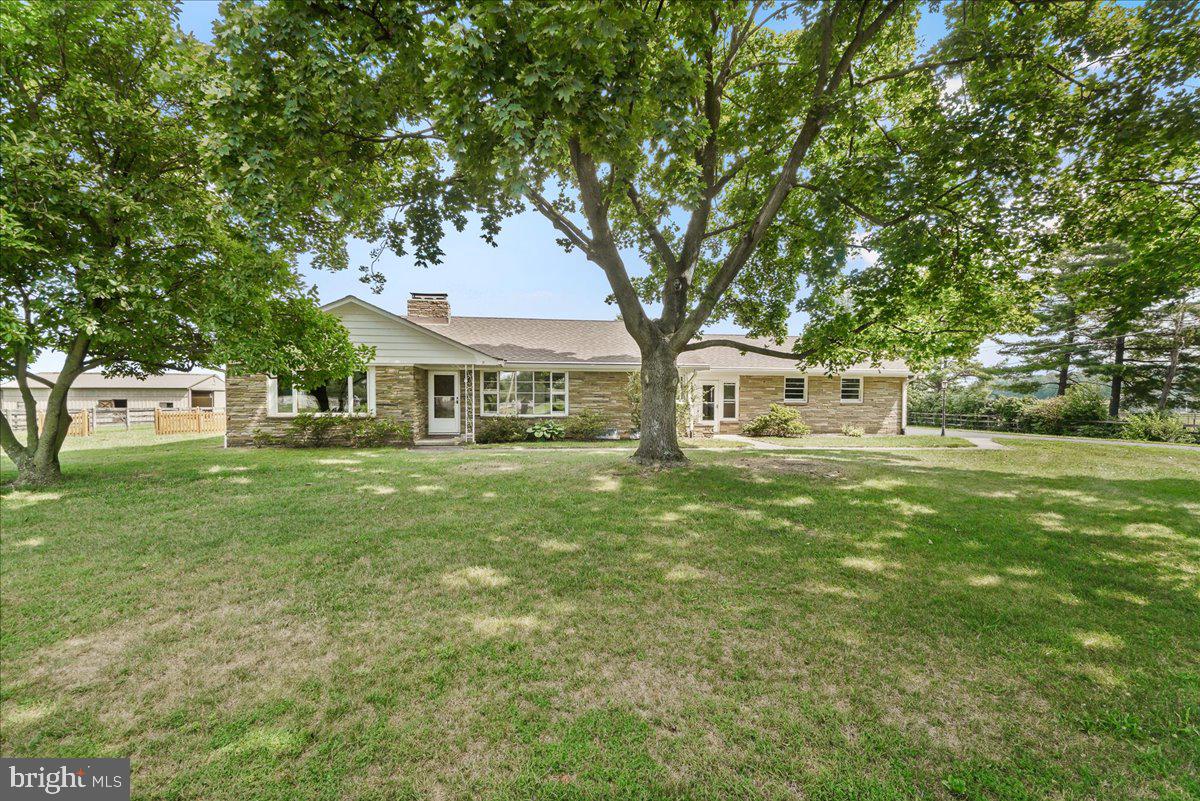 6010 Keysville Road Keymar, MD 21757 - Photo 3 of 64 a front view of a house with garden