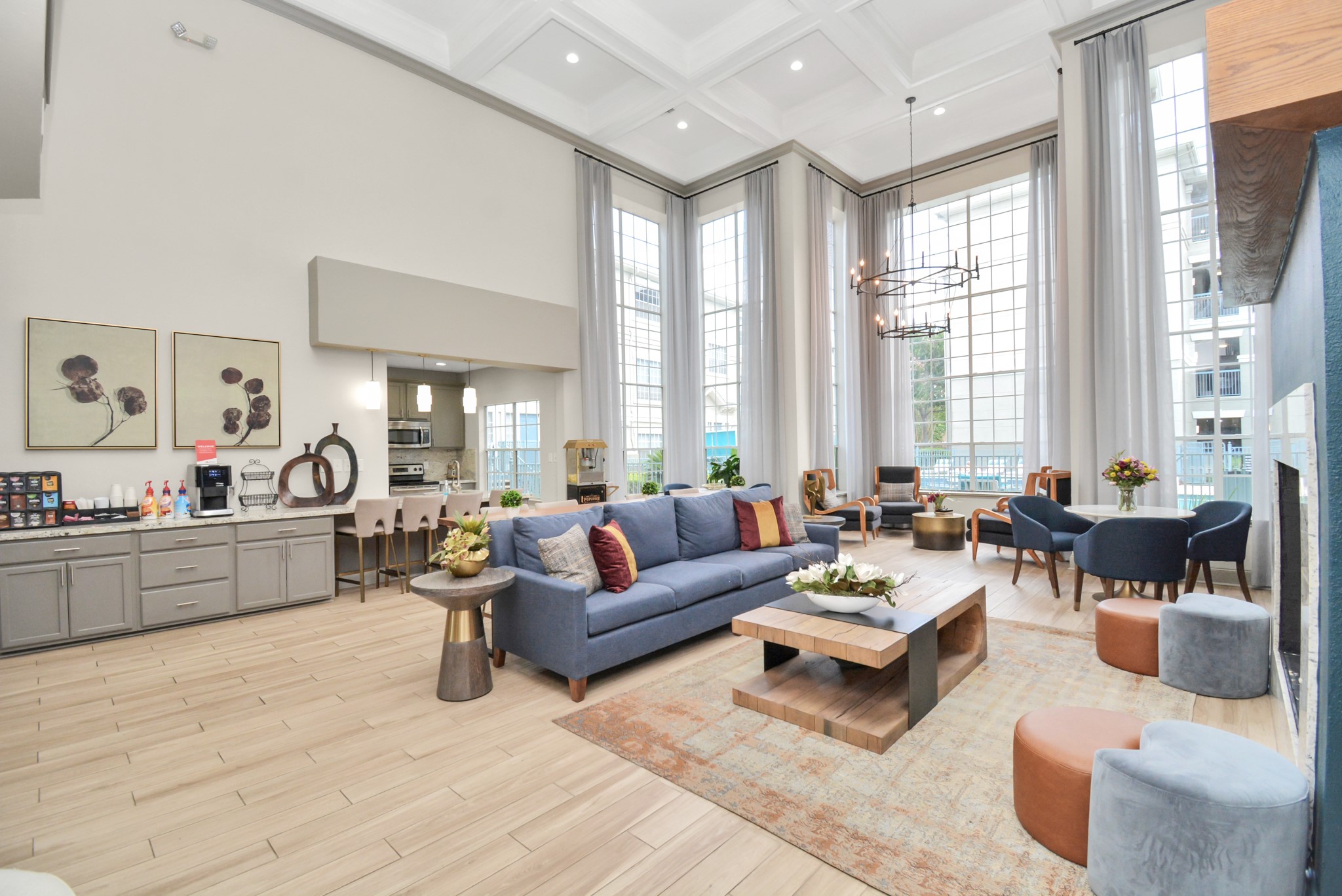 2222 Maroneal Street, Unit 1414 Houston, TX 77030 - Photo 4 of 15 a living room with furniture and large windows