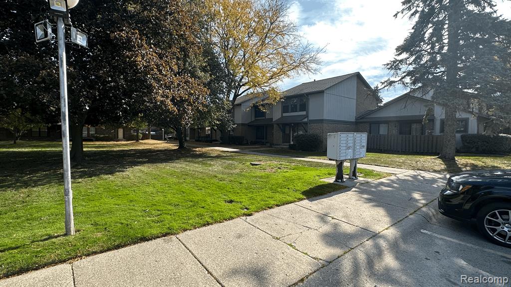 24726 Chalk Farm Road West Warren, MI 48091 - Photo 4 of 49
