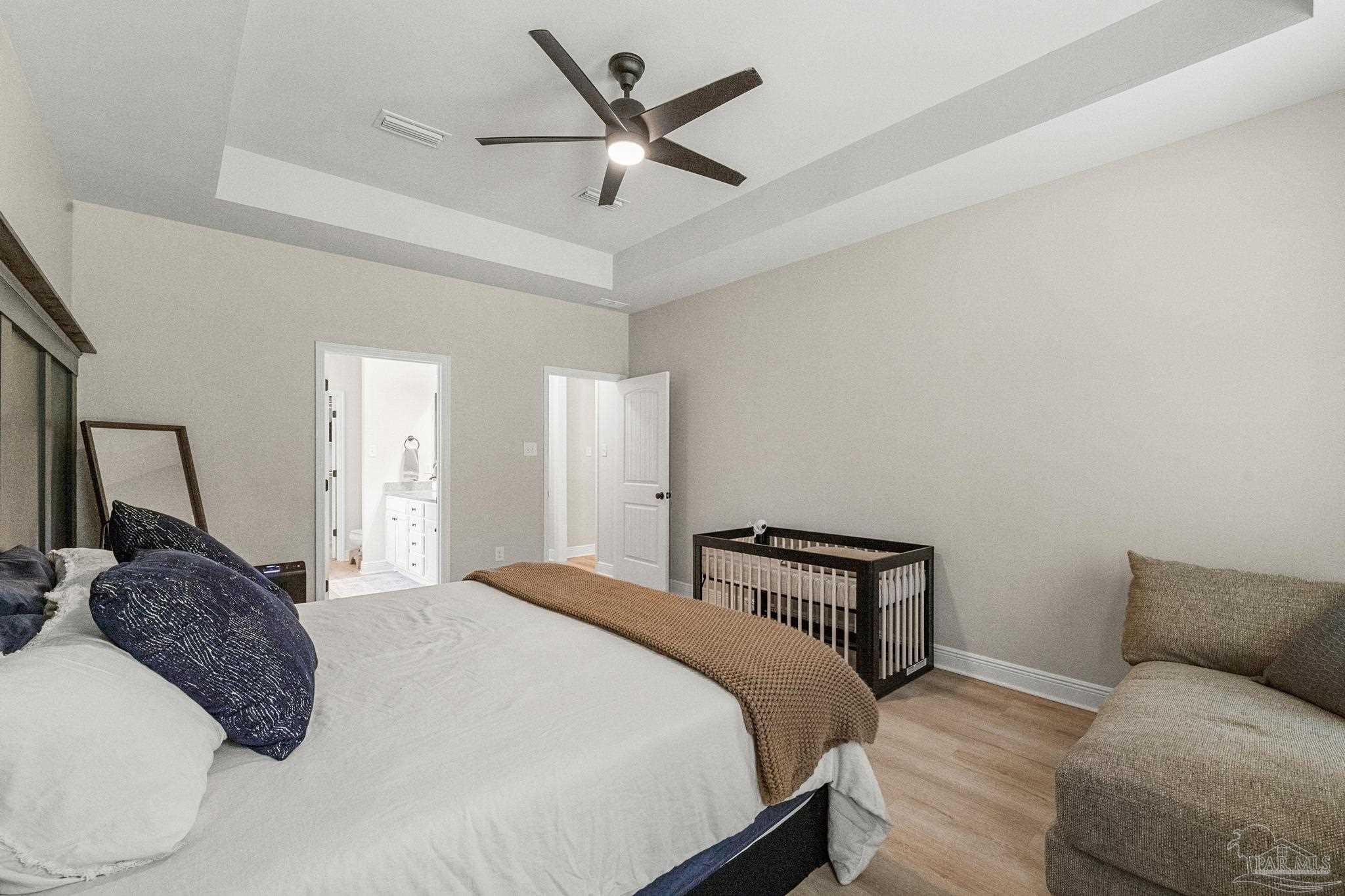 6070 Cherokee Drive Milton, FL 32570 - Photo 20 of 49 Trey Ceiling