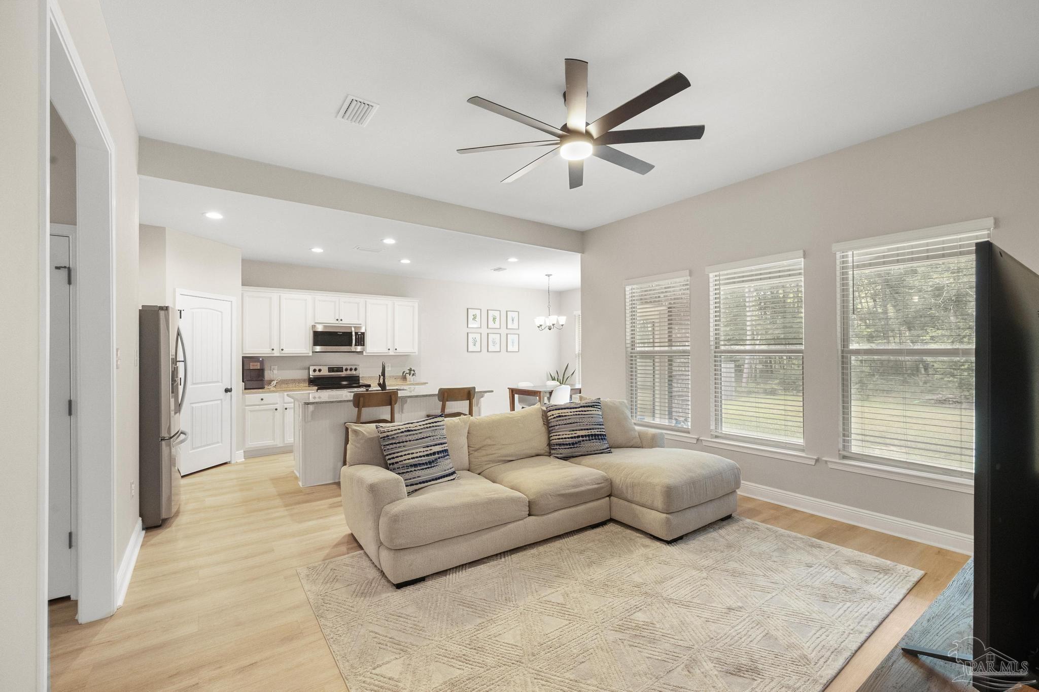 6070 Cherokee Drive Milton, FL 32570 - Photo 7 of 49