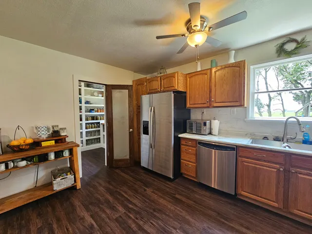 $334,000 | 2032 70th Avenue, Pipestone, MN 56164