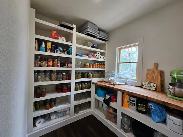 $334,000 | 2032 70th Avenue, Pipestone, MN 56164