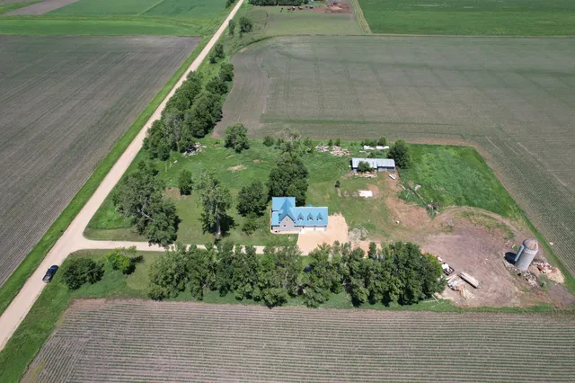 $334,000 | 2032 70th Avenue, Pipestone, MN 56164