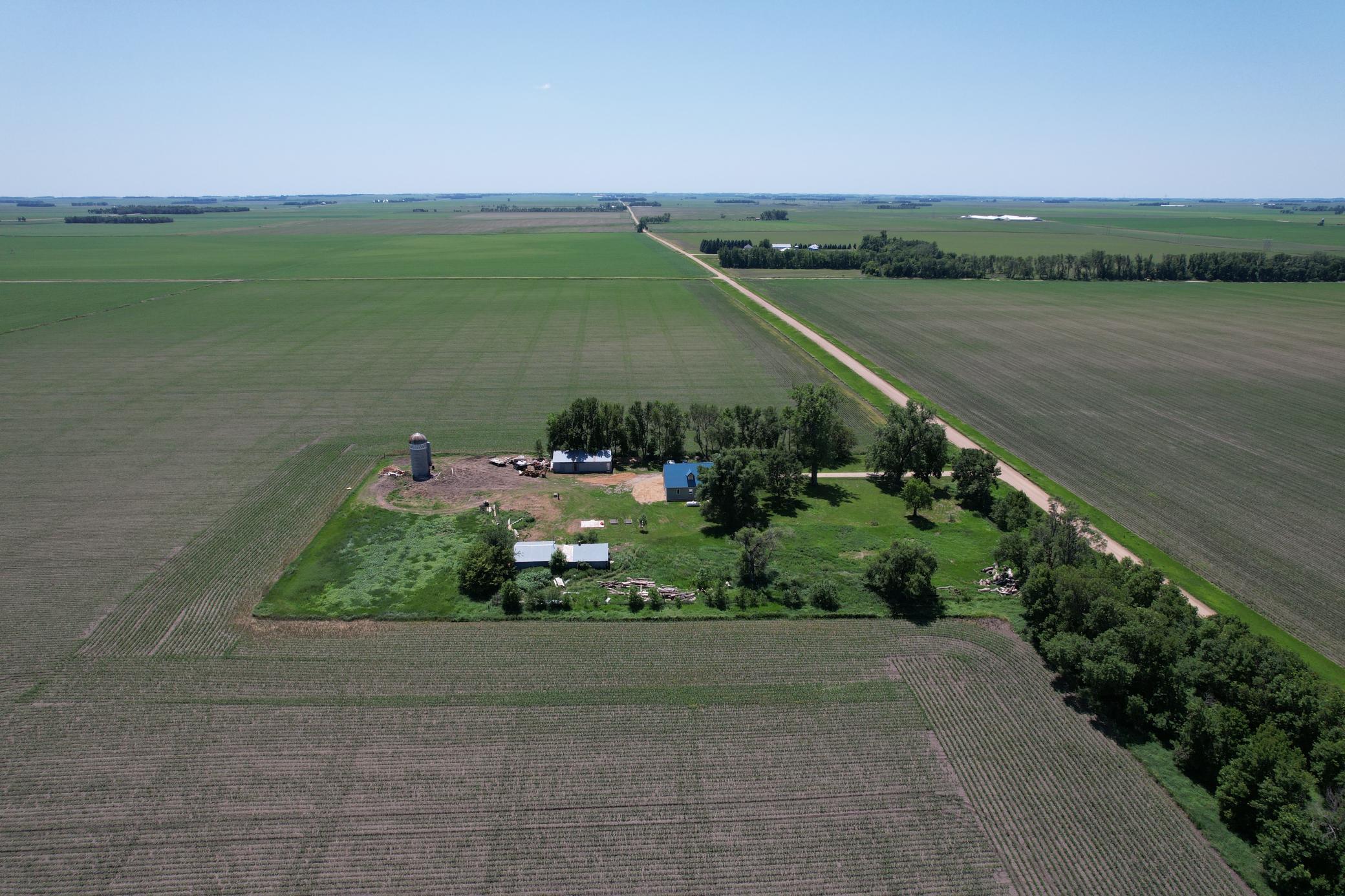 2032 70th Avenue Pipestone, MN 56164 - Photo 30 of 34