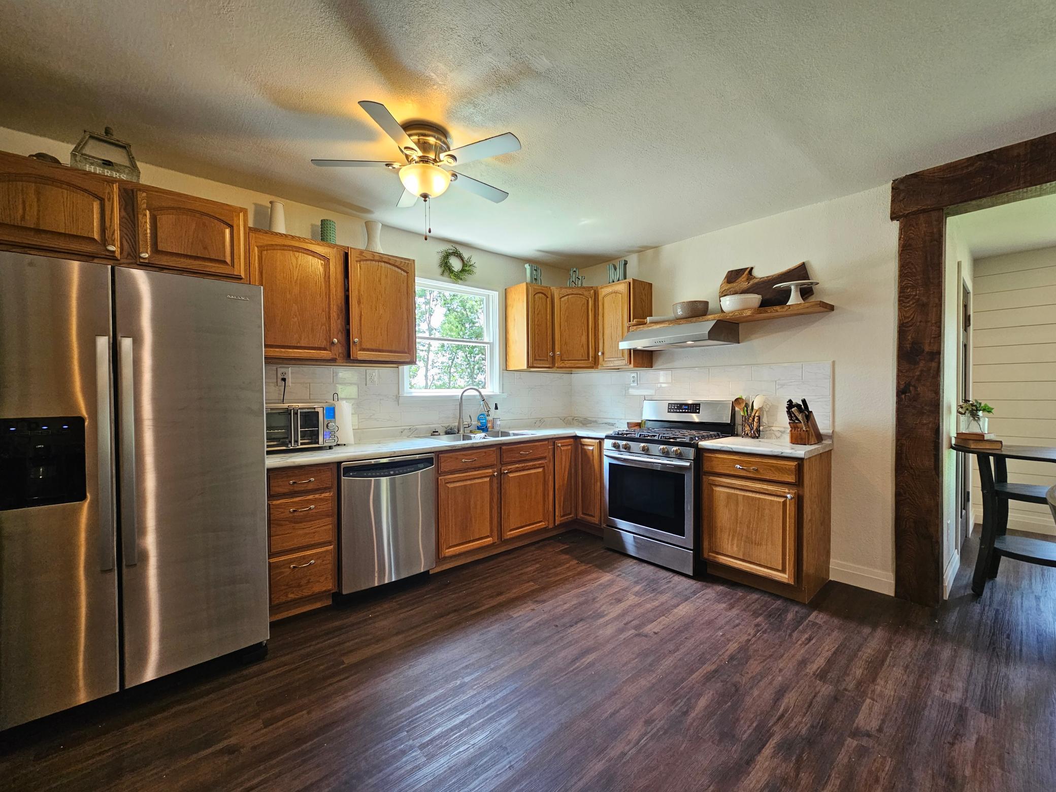 2032 70th Avenue Pipestone, MN 56164 - Photo 10 of 34