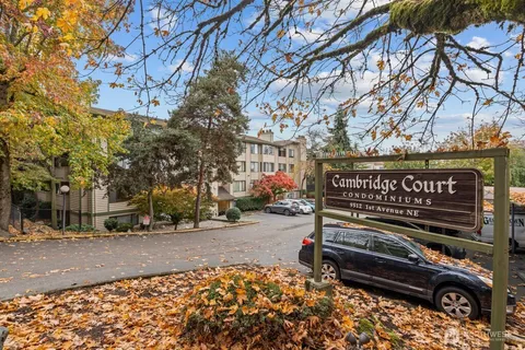 $250,000 | 9512 1st Avenue Northeast, Unit 202, Seattle, WA 98115