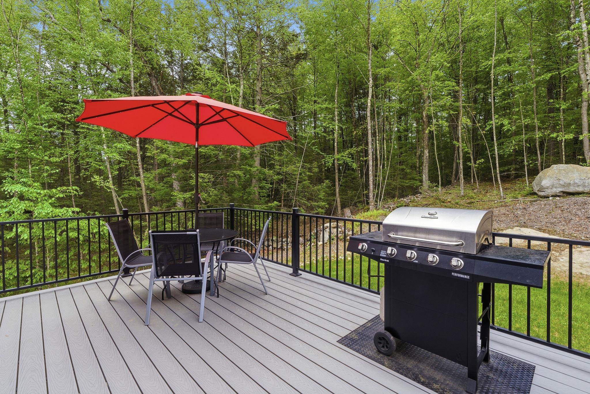 8 Arrowwood Road New Boston, NH 03070 - Photo 9 of 40