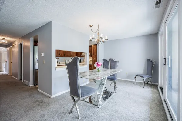 $239,900 | 118 Bay Village Drive, Irondequoit, NY 14609