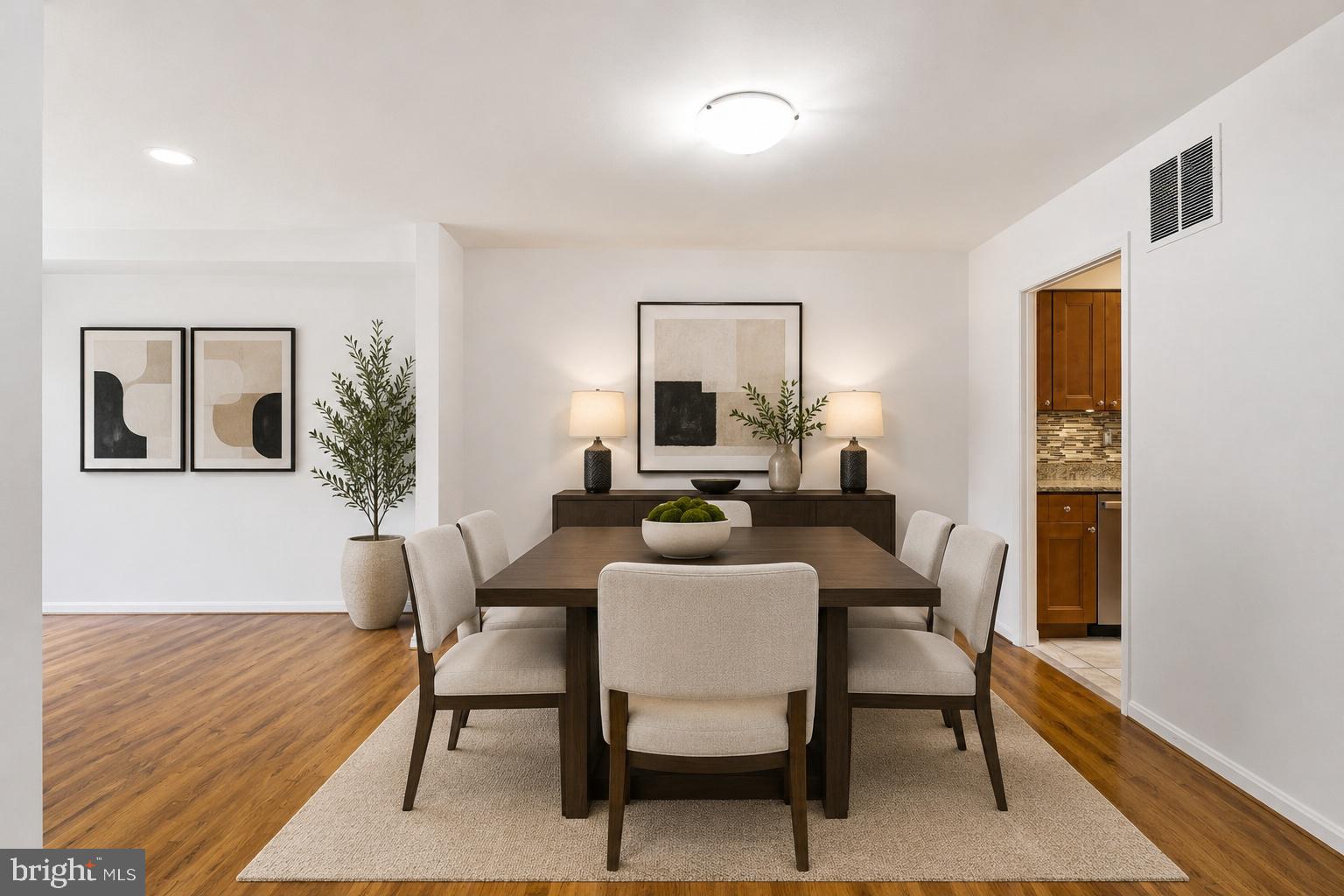 7235 Reservoir Road Springfield, VA 22150 - Photo 15 of 64 Virtually Staged Dining Room