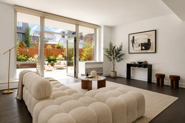 $2,845,000 | 212 North 9th Street, Unit 2DE | Williamsburg