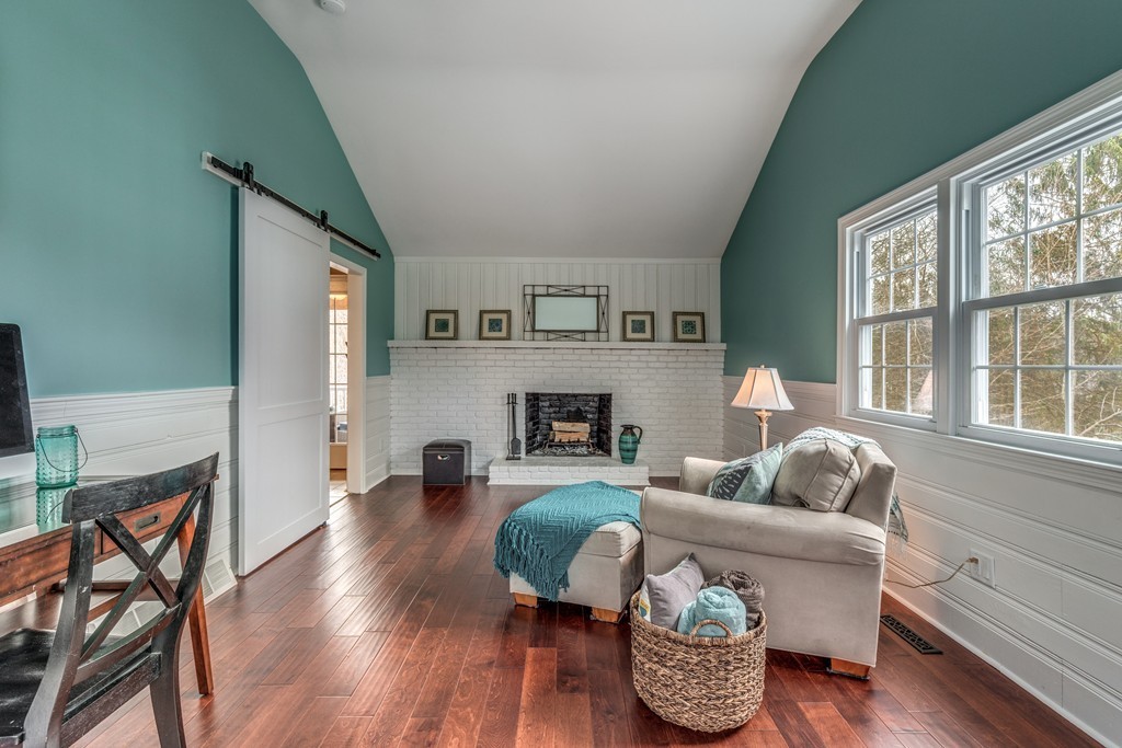 19 Sampson Road Bolton, MA 01740 - Photo 11 of 21