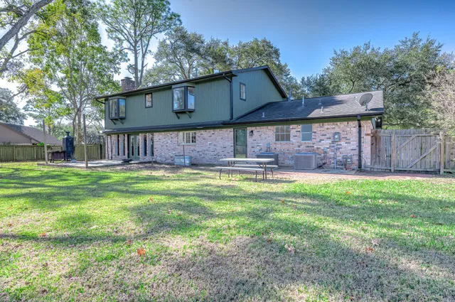 $494,000 | 405 Karlis Drive, Alvin, TX 77511