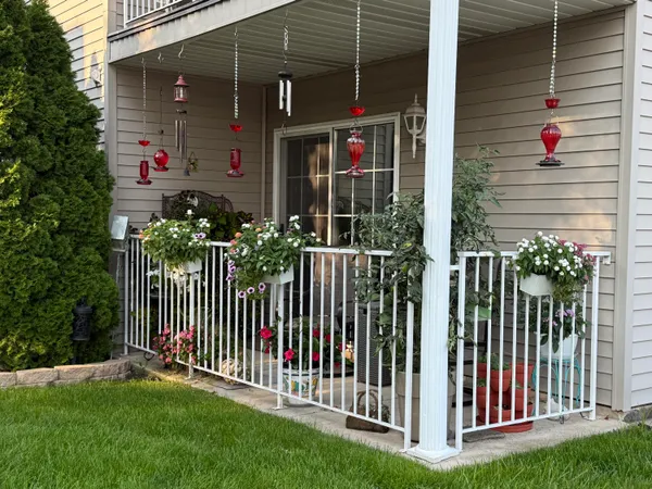 $219,990 | 2525 Longwood Drive, Unit 101, Highland, IN 46322