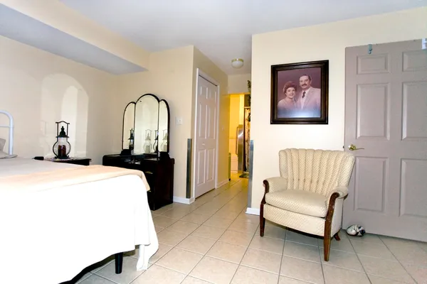 $219,990 | 2525 Longwood Drive, Unit 101, Highland, IN 46322