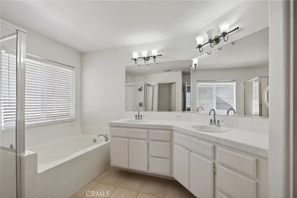 $800,000 | 1050 Avenida Classica, Oxnard, CA 93030