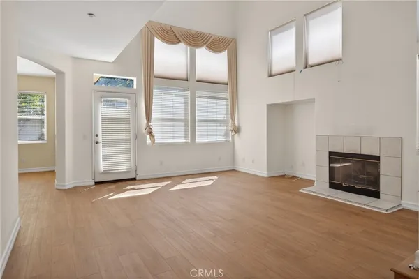 $800,000 | 1050 Avenida Classica, Oxnard, CA 93030