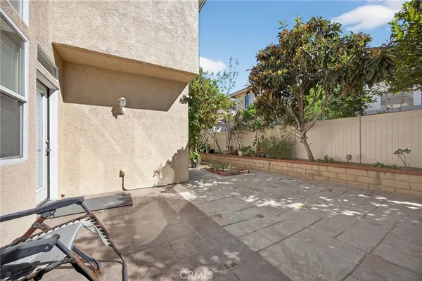 $800,000 | 1050 Avenida Classica, Oxnard, CA 93030