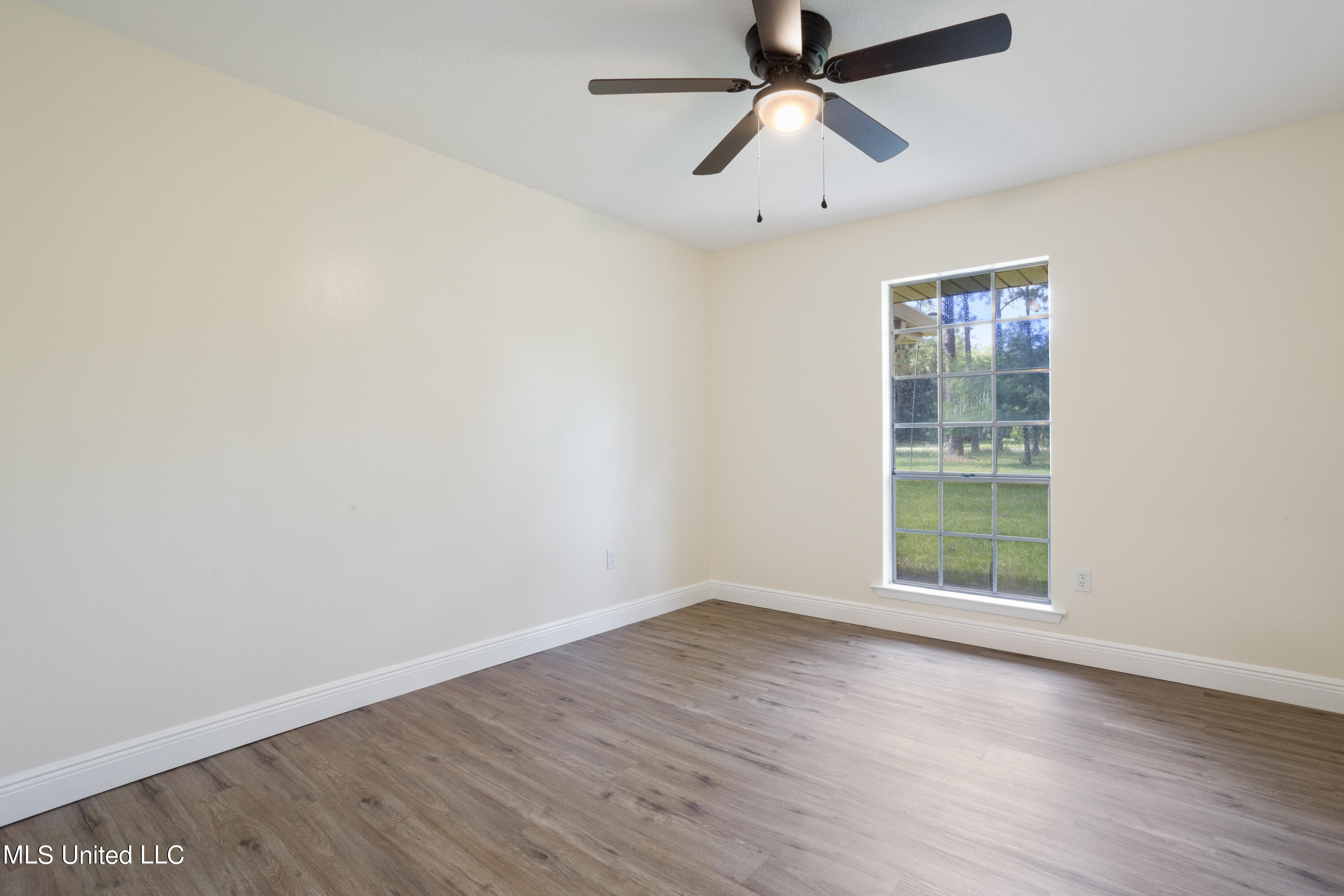 7473 Woolmarket Road Biloxi, MS 39532 - Photo 20 of 35 Bedroom