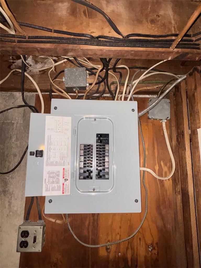 1502 Spring Garden Street Wilson, PA 18042 - Photo 2 of 5