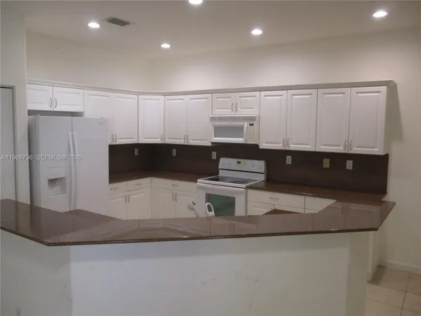 $3,950 | 8803 Southwest 206th Lane, Unit 8803, Cutler Bay, FL 33189