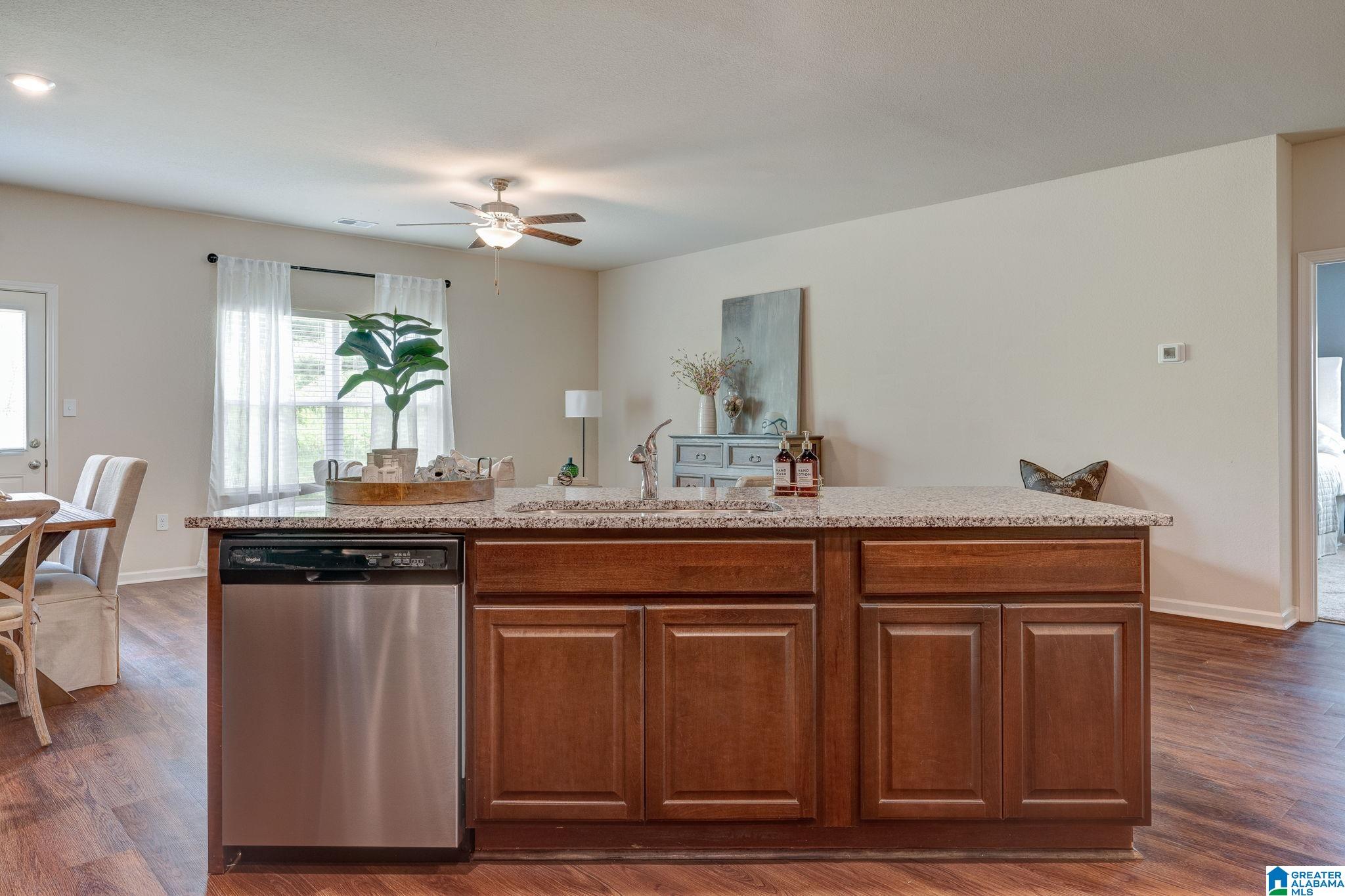 355 Clover Circle Springville, AL 35146 - Photo 6 of 28