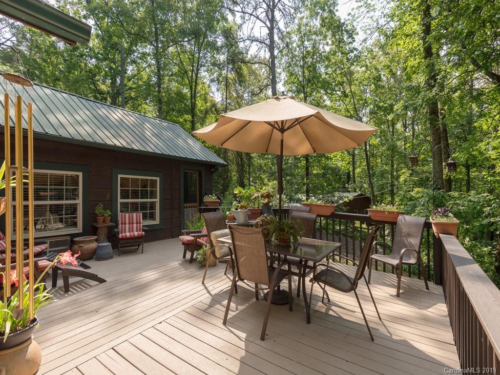 239 Colony Road Hendersonville, NC 28792 - Photo 3 of 25