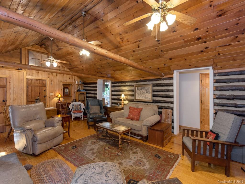 239 Colony Road Hendersonville, NC 28792 - Photo 7 of 25