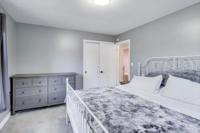 $399,000 | 11104 Boeger Court, Westchester, IL 60154