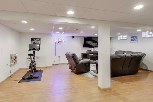 $399,000 | 11104 Boeger Court, Westchester, IL 60154