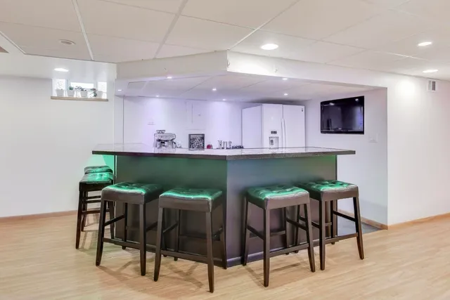 $399,000 | 11104 Boeger Court, Westchester, IL 60154