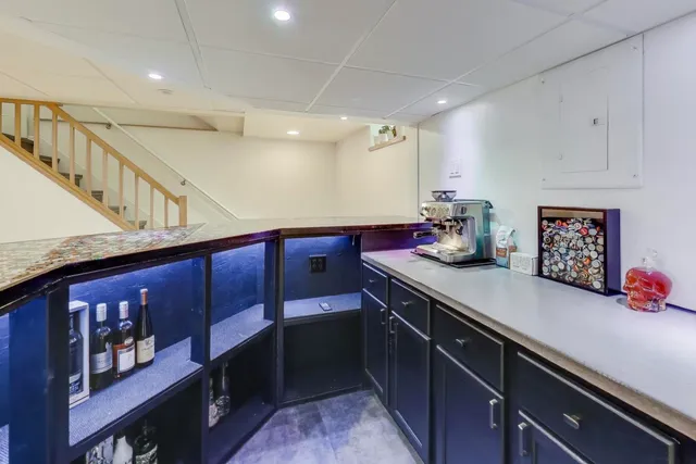 $399,000 | 11104 Boeger Court, Westchester, IL 60154