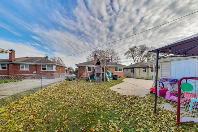 $399,000 | 11104 Boeger Court, Westchester, IL 60154