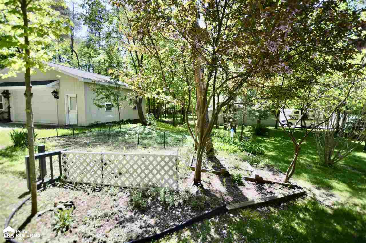1468 Roods Lake Road Lapeer, MI 48446 - Photo 5 of 42 50077001-4.JPG
