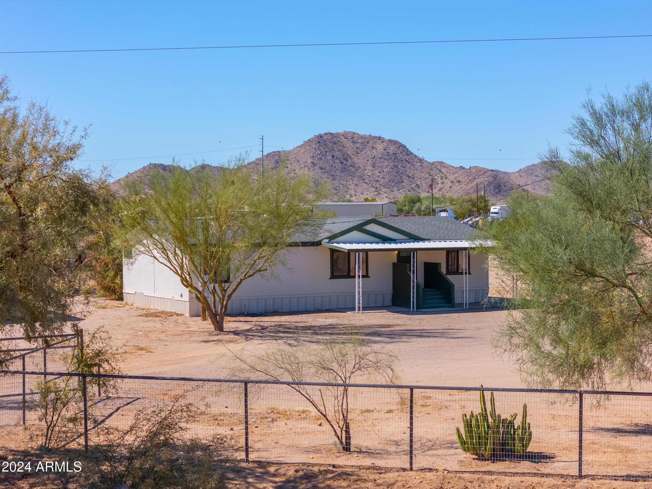 9136 North Thunderbird Road Maricopa, AZ 85139 - Photo 1 of 62 27