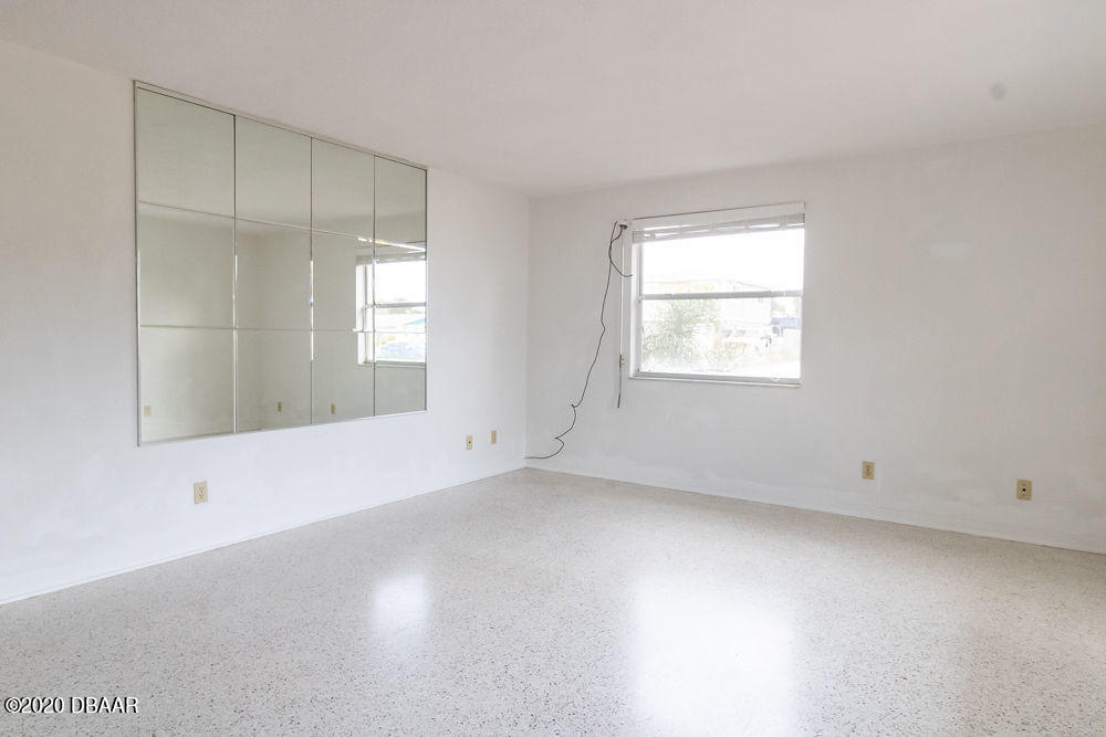 807 Marvin Road Ormond Beach, FL 32176 - Photo 14 of 25 Formal LR2