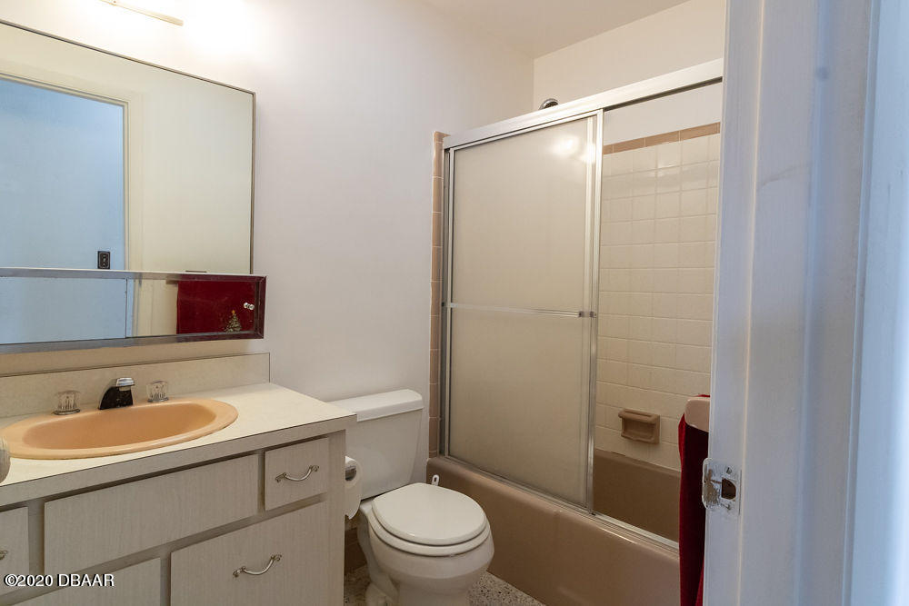 807 Marvin Road Ormond Beach, FL 32176 - Photo 18 of 25 HallBath