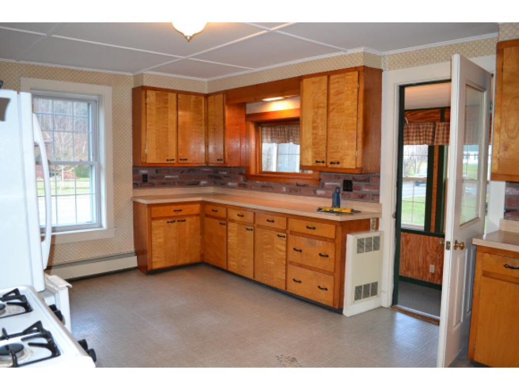 725 South Barre Road Barre Town, VT 05641 - Photo 4 of 22