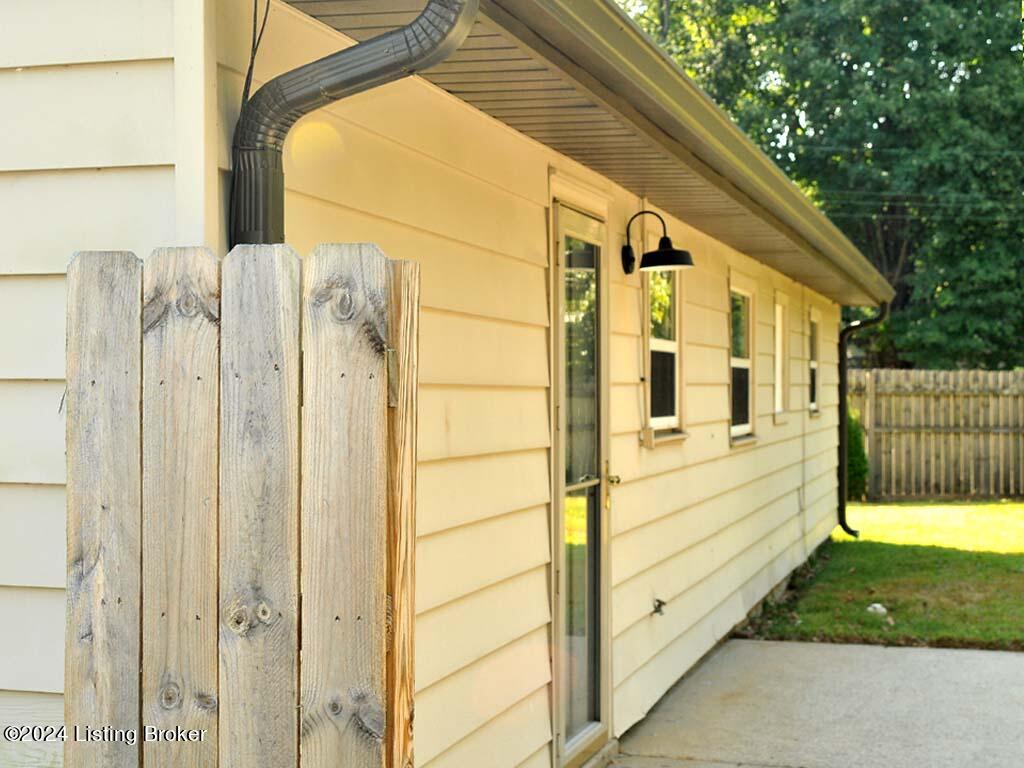 4701 Palma Road Louisville, KY 40272 - Photo 29 of 37 28