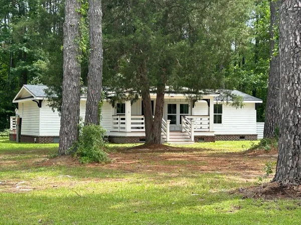 $300,000 | 1033 Dawson Street, Eutawville, SC 29048