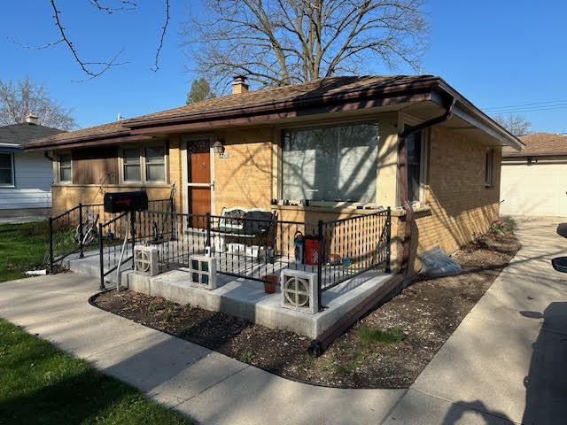 3548 South 96th Street Milwaukee, WI 53228 - Photo 2 of 8 Front