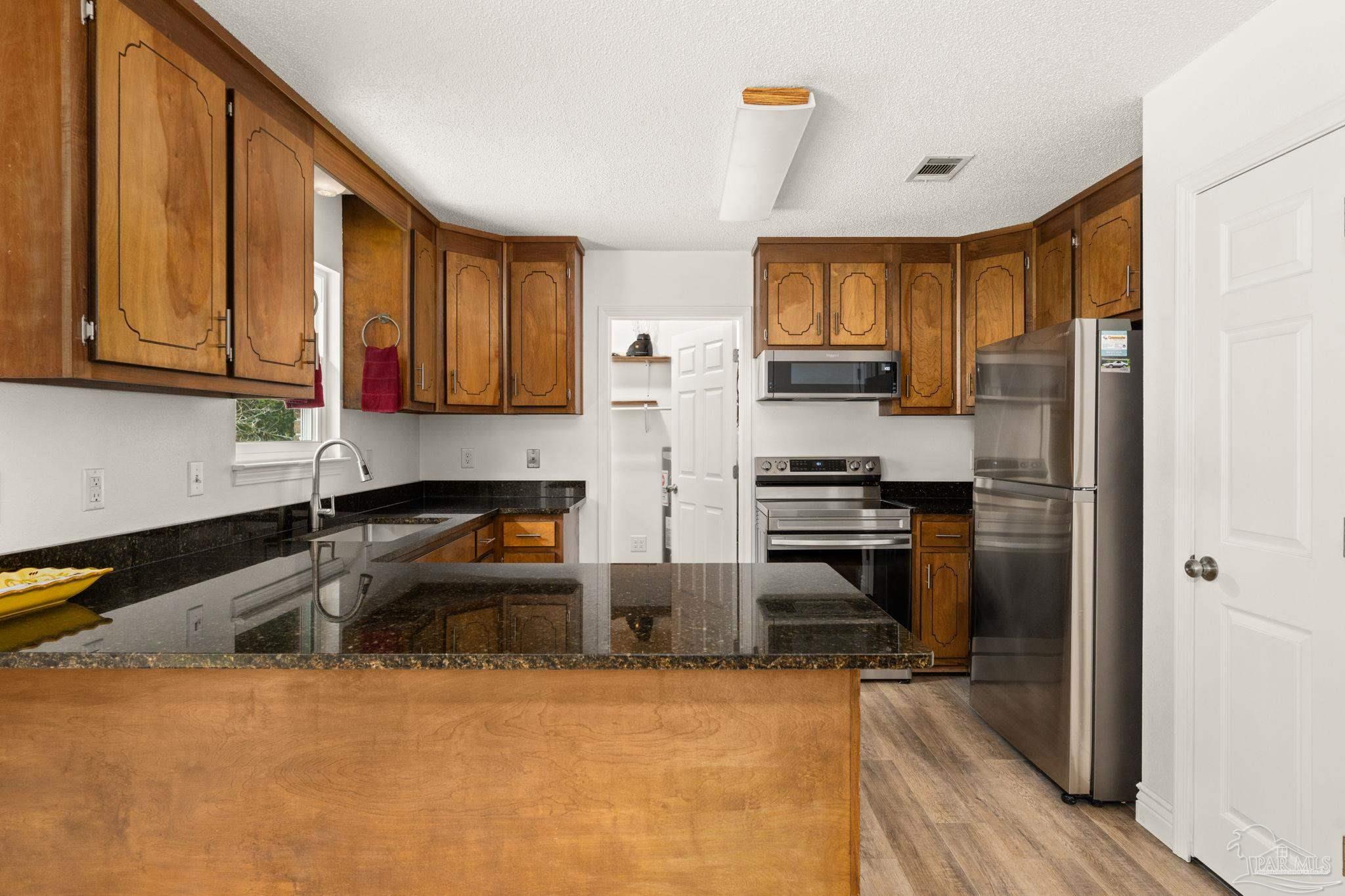 1290 Ridge Way Cantonment, FL 32533 - Photo 10 of 53 Gallery Image 10