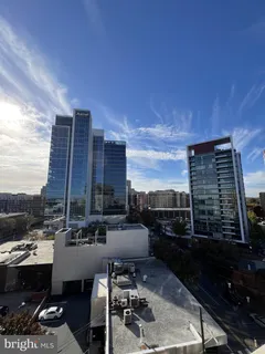 $324,990 | 4801 Fairmont Avenue, Unit 909, Bethesda, MD 20814