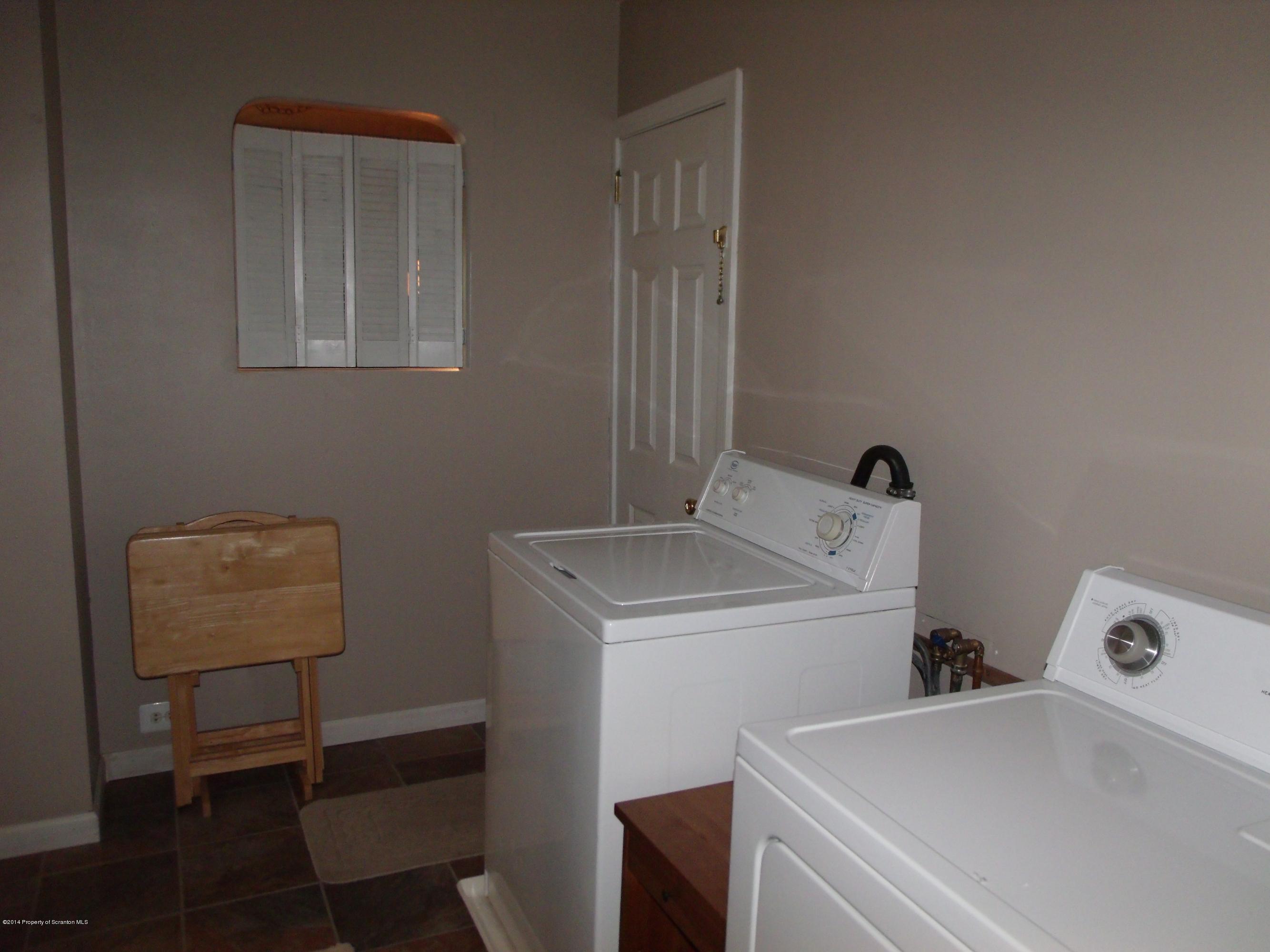 1458 Layton Road Clarks Summit, PA 18411 - Photo 13 of 24 Gallery Image 13