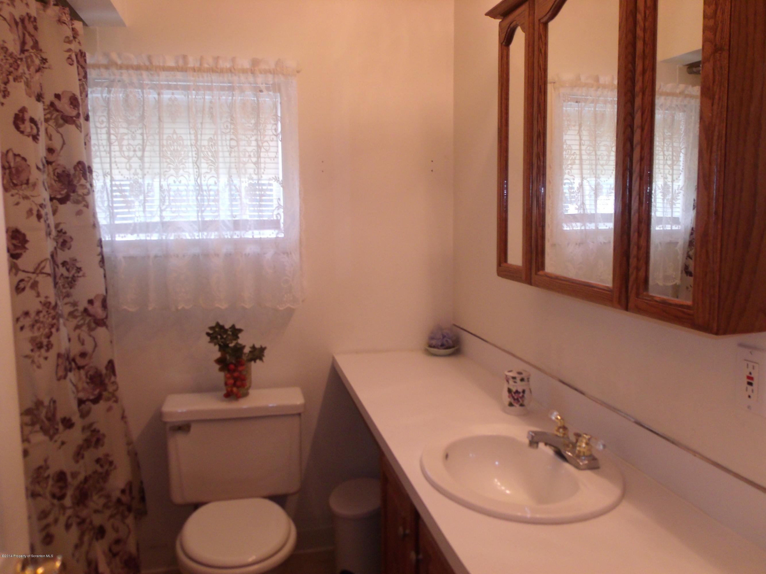 1458 Layton Road Clarks Summit, PA 18411 - Photo 8 of 24 Gallery Image 8
