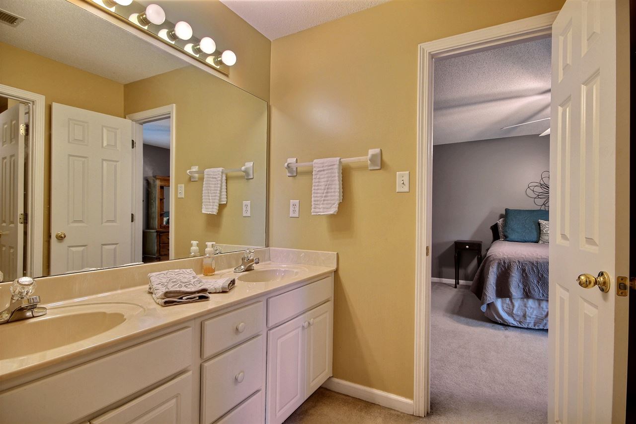 1756 John Ridge Drive Collierville, TN 38017 - Photo 20 of 24 Gallery Image 20