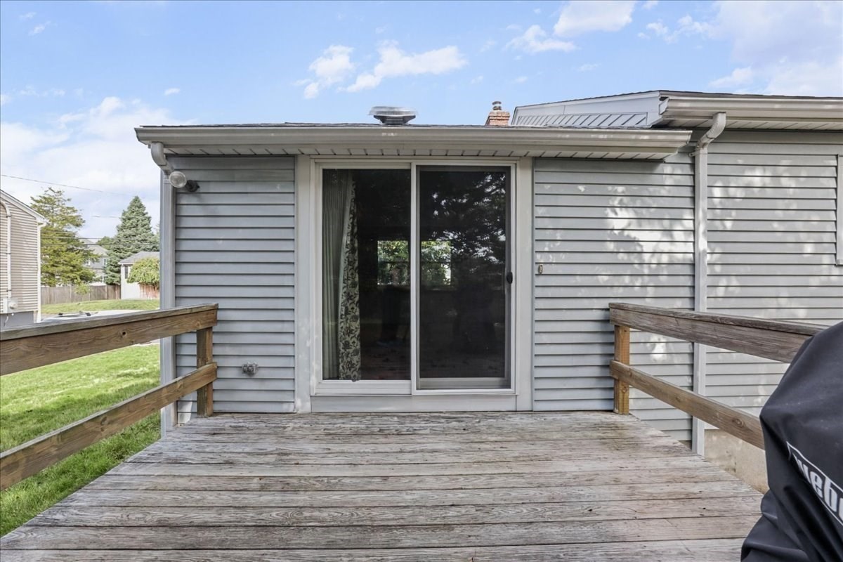 25 Eaton Road Dedham, MA 02026 - Photo 32 of 38 Gallery Image 32