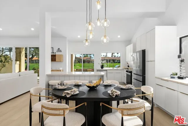 $949,000 | 38592 Nasturtium Way, Palm Desert, CA 92211
