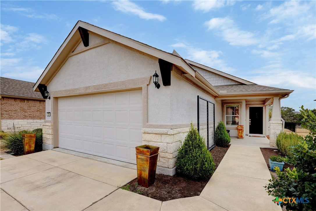 324 Brenham Pass Georgetown, TX 78633 - Photo 1 of 43