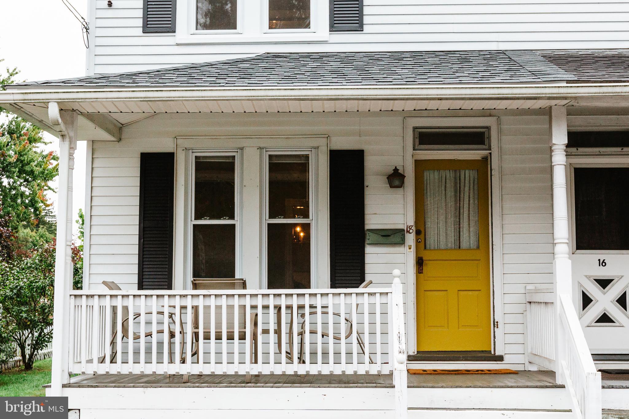 18 East Lemon Street Lititz, PA 17543 - Photo 2 of 63